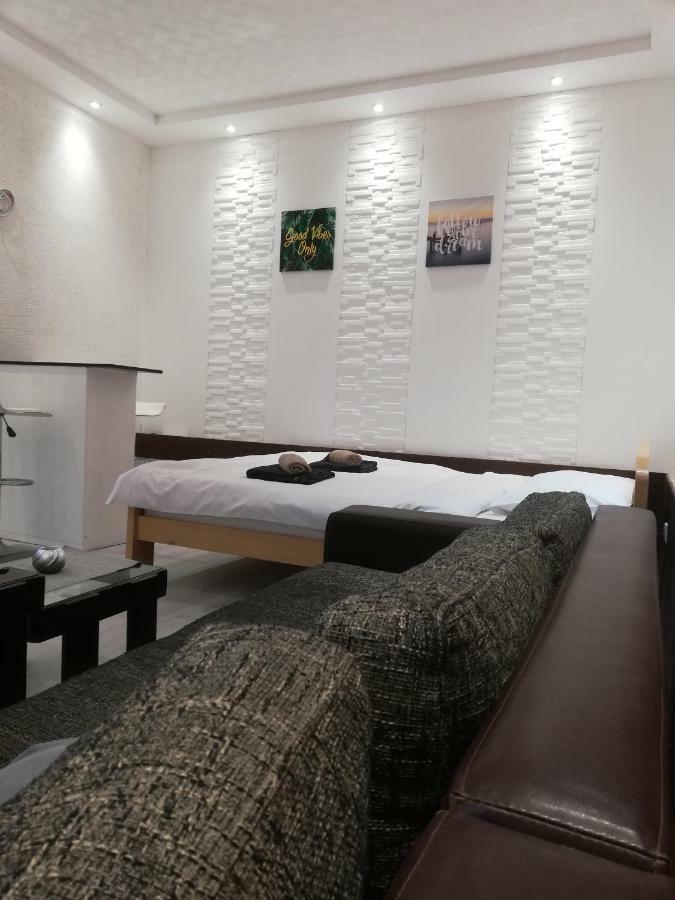 Stefan Plus Lodging Belgrado Exterior foto